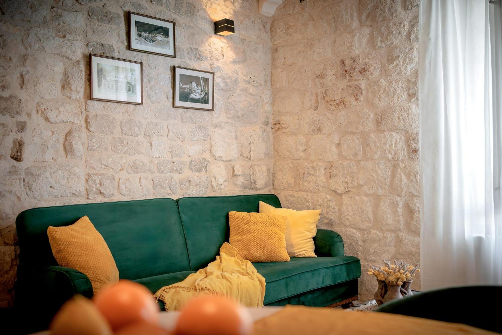 The Renaissance - Zf Hvar *