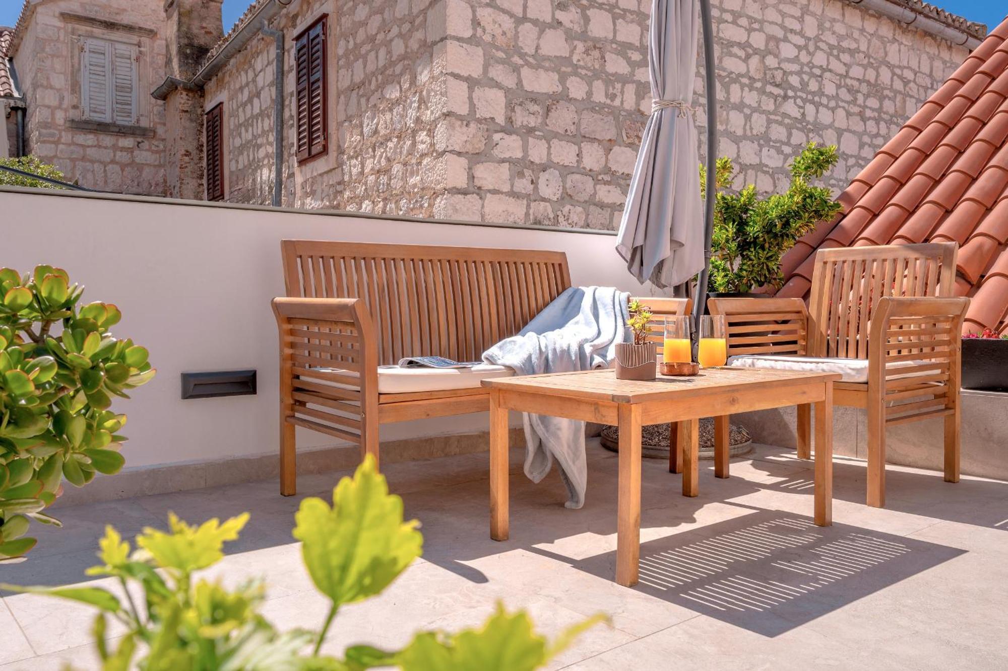 The Renaissance - Zf Hvar
